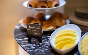 The Convo Porto Hotel & Suites